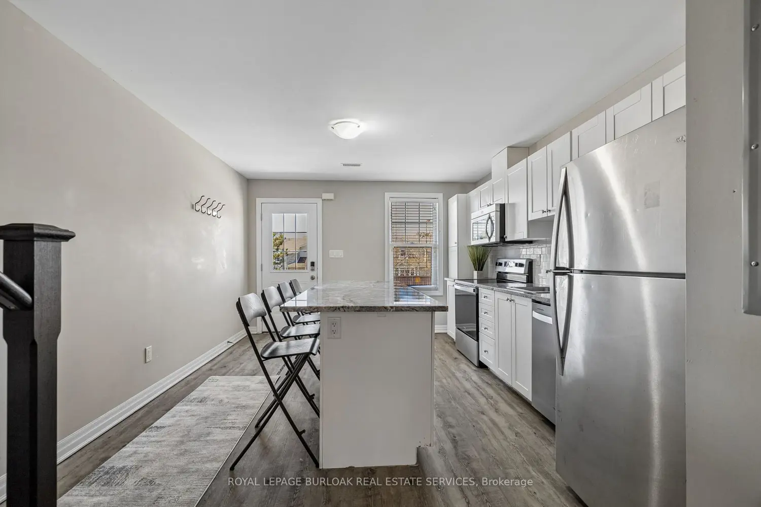 807 Gordon Street 7 photo 2