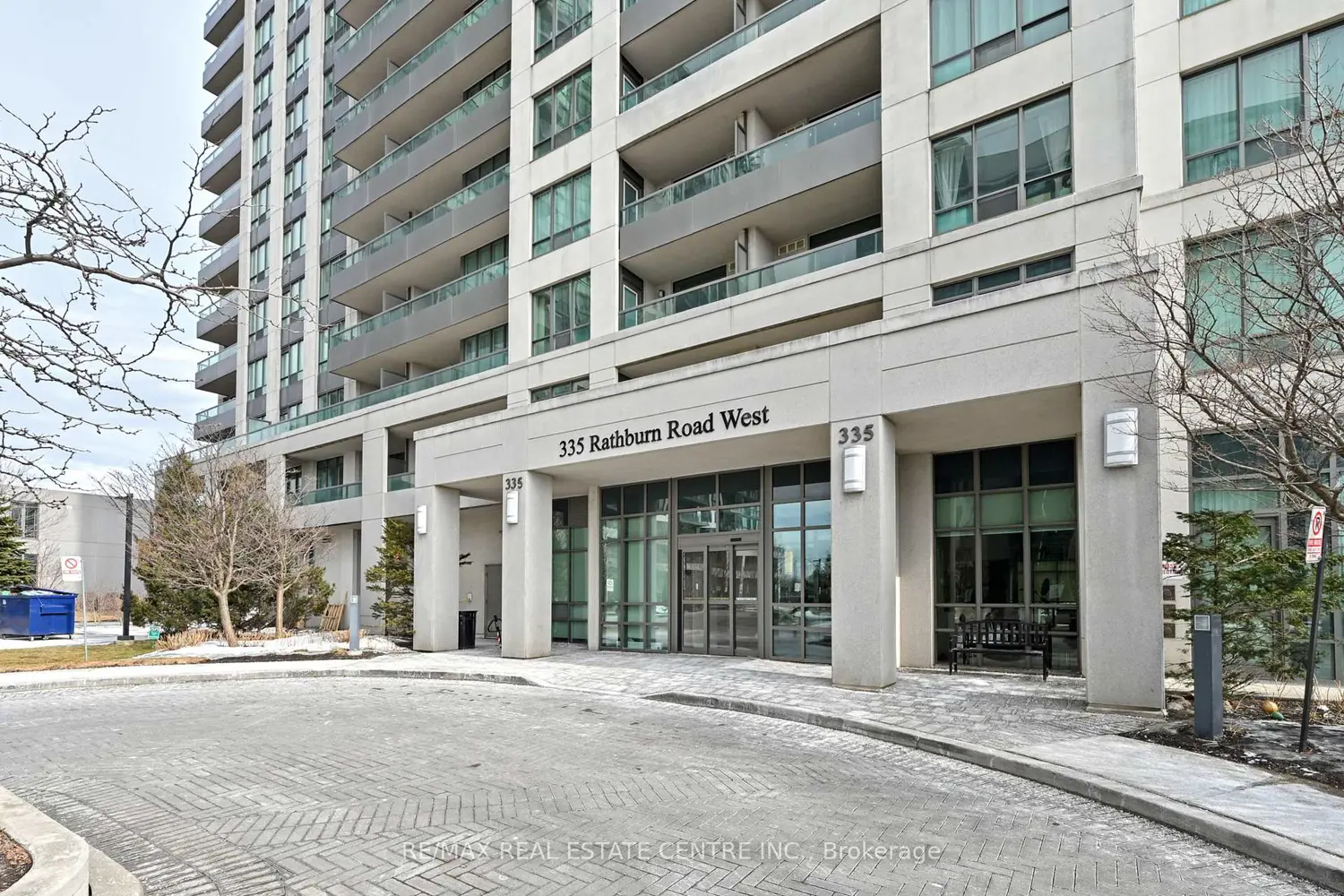 335 Rathburn Road 1108