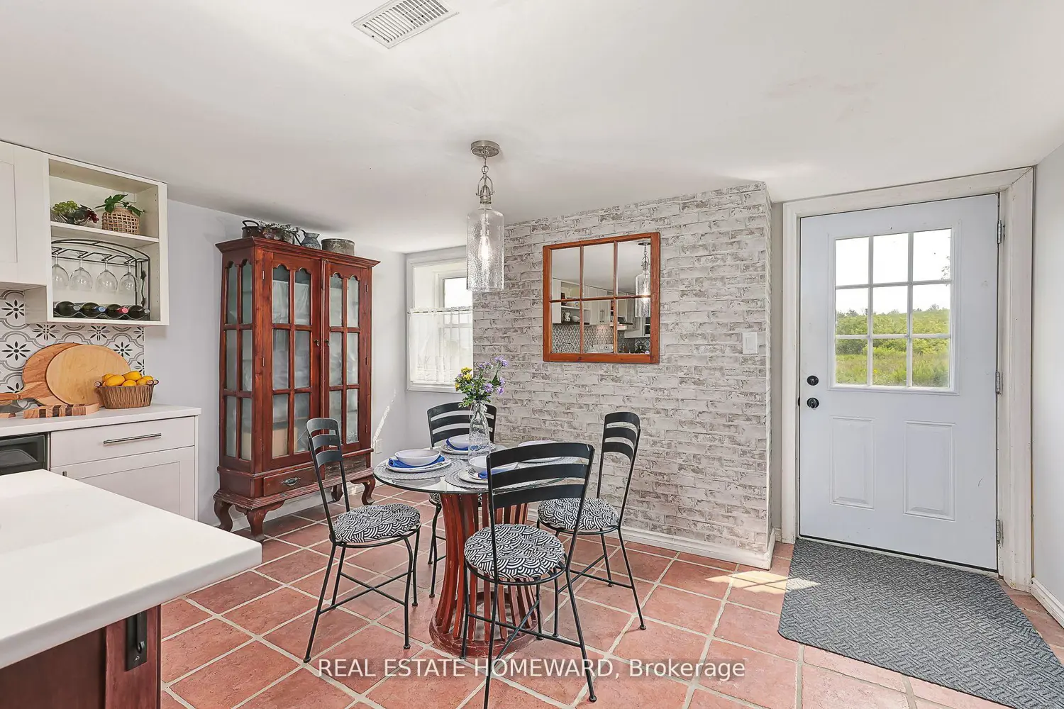 Additional image 7 of 137295 Grey Road 12