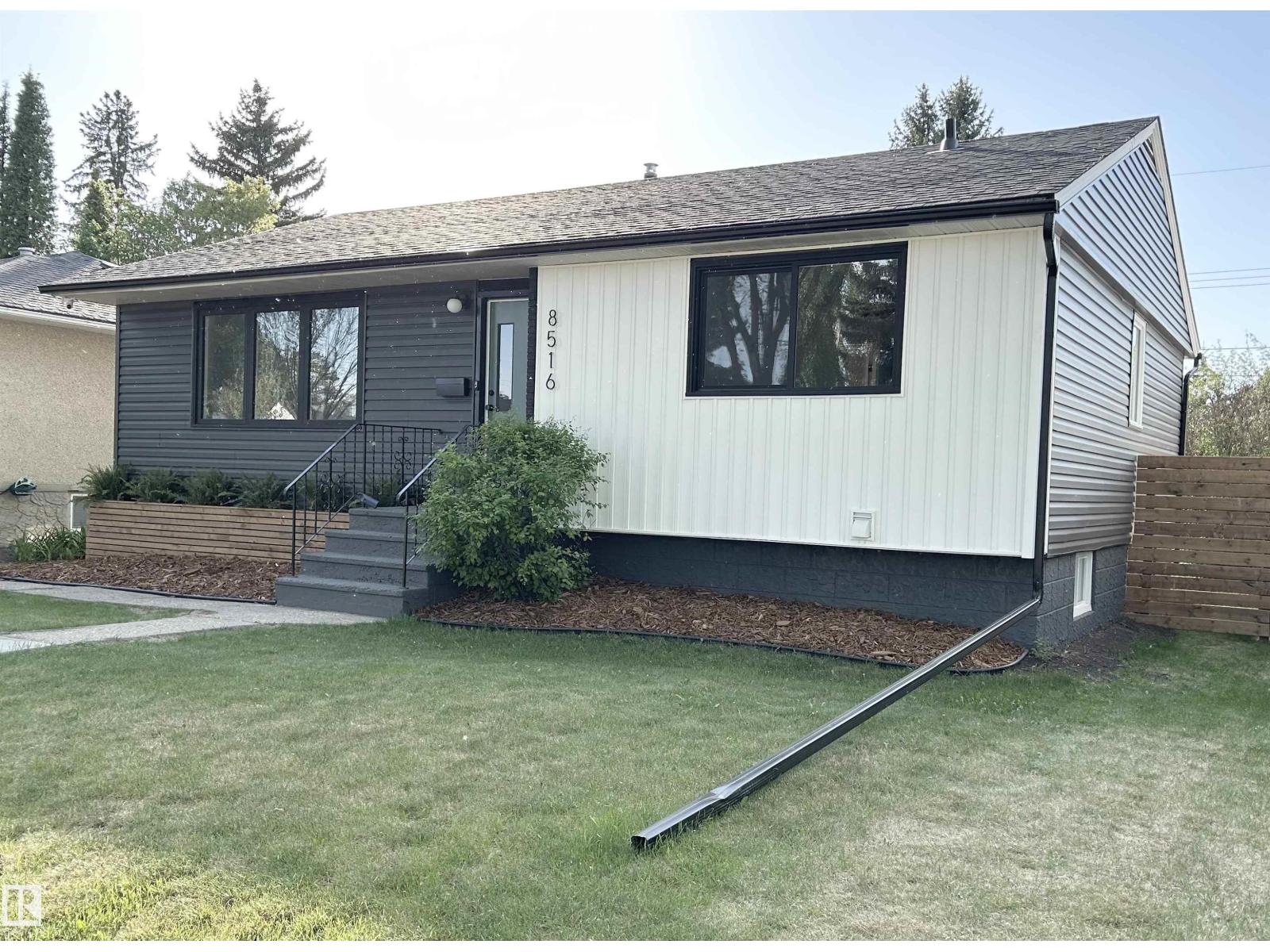 Additional image 4 of 8516 64 Avenue NW, Edmonton, AB, T6E0H3