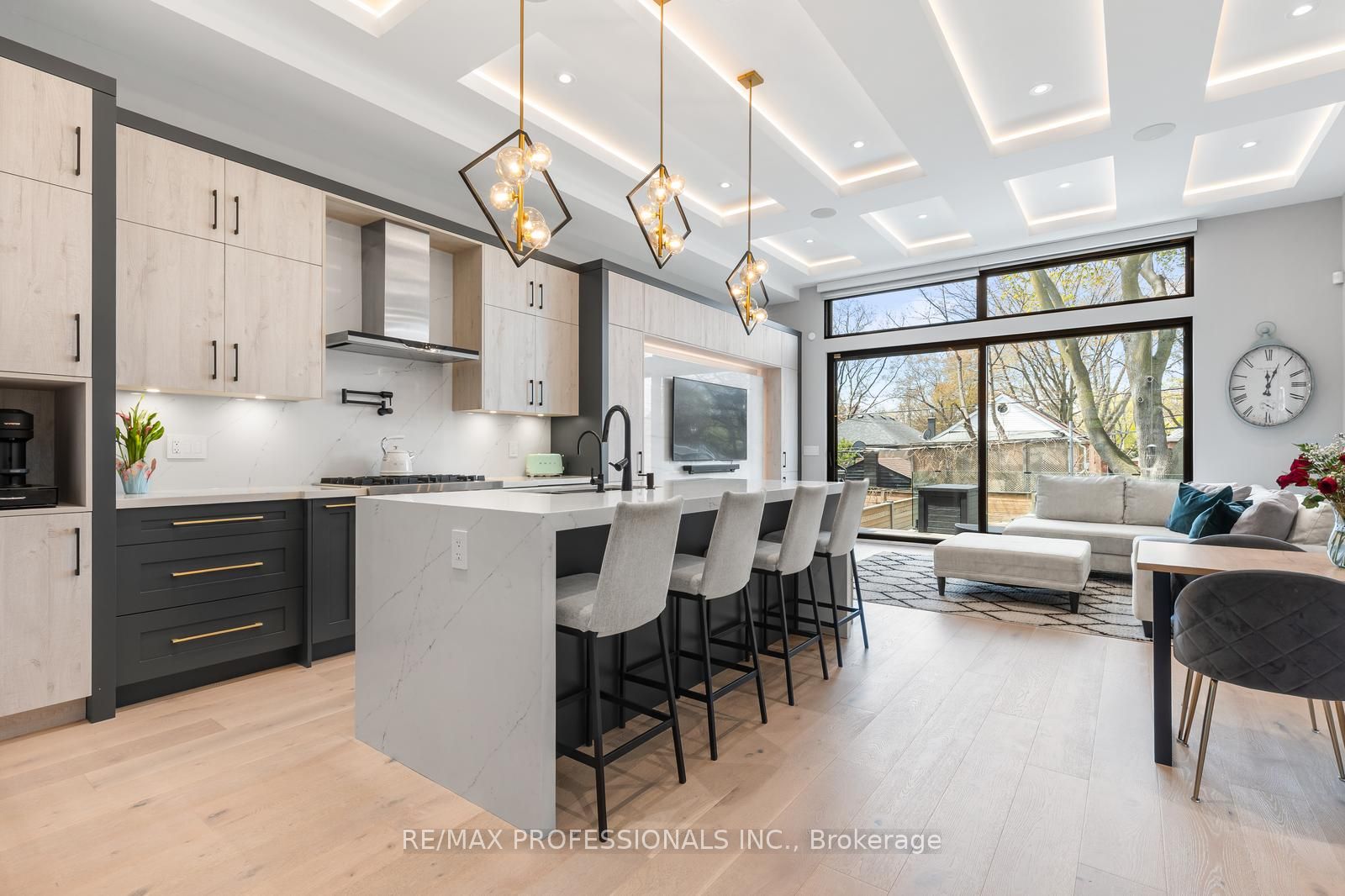 Additional image 5 of 216 Aldercrest Road, Toronto, ON, M8W 4J4