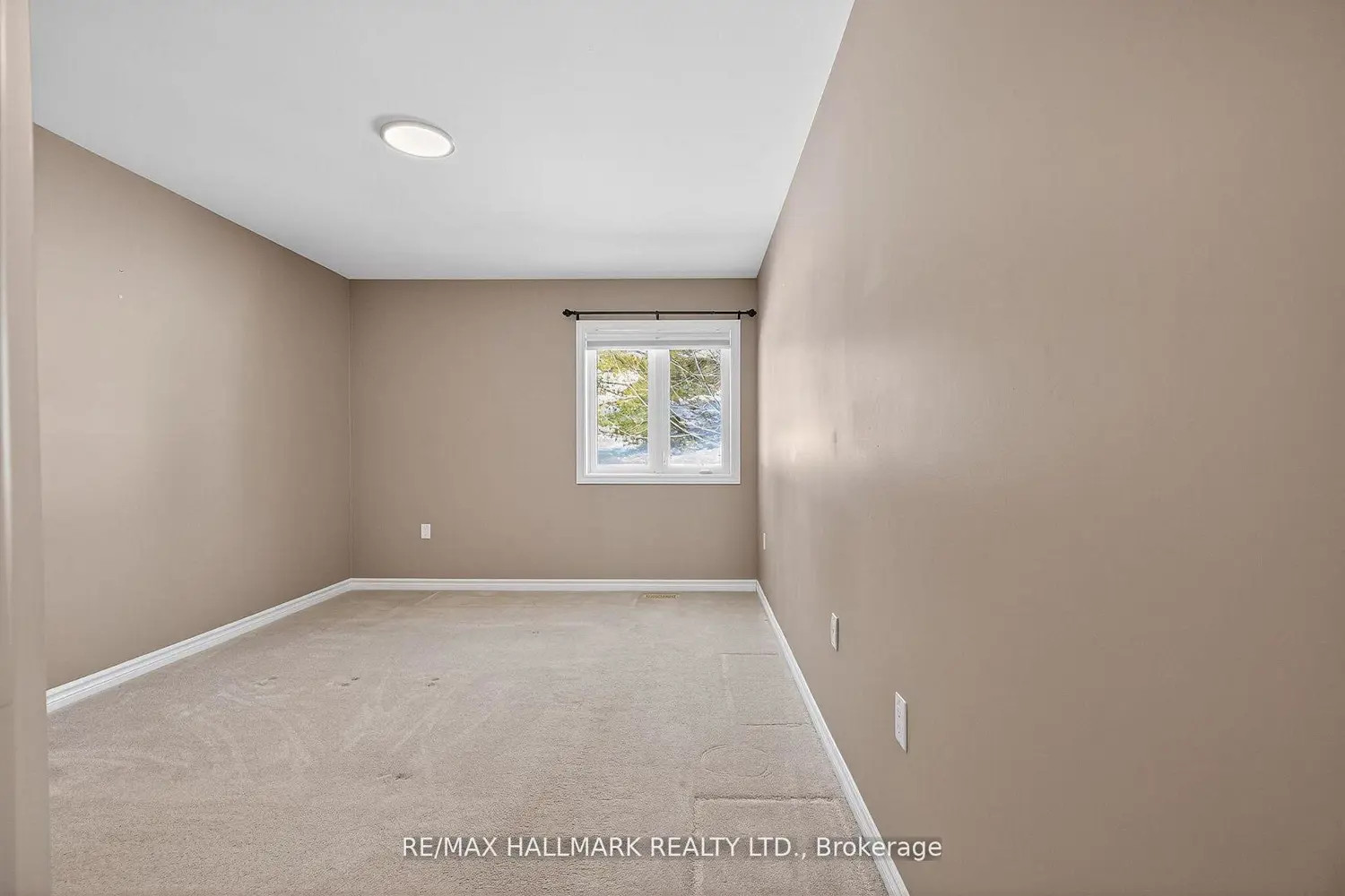 Additional image 17 of 86 Village Crescent 105