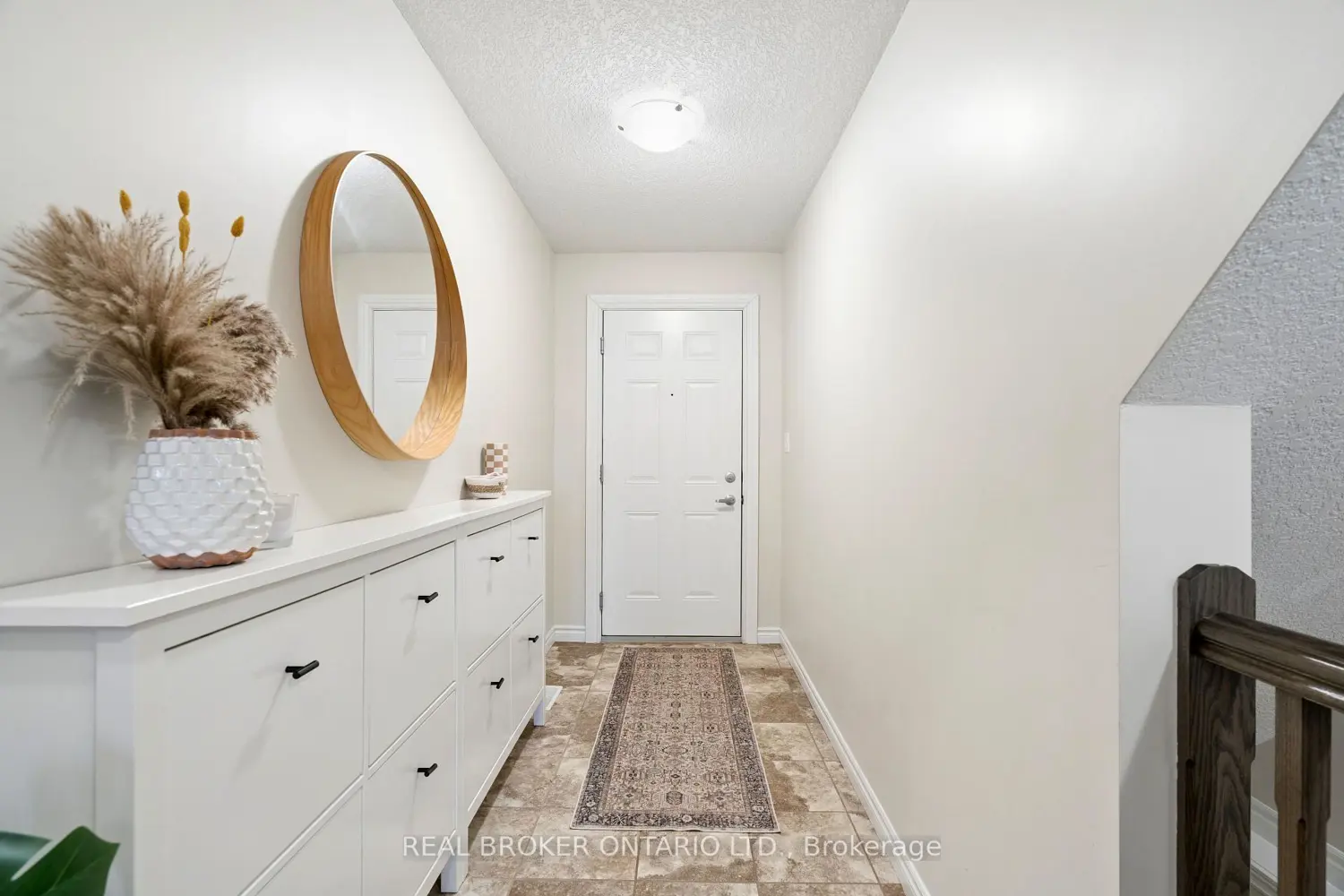9 Guthrie Lane 9B photo 2