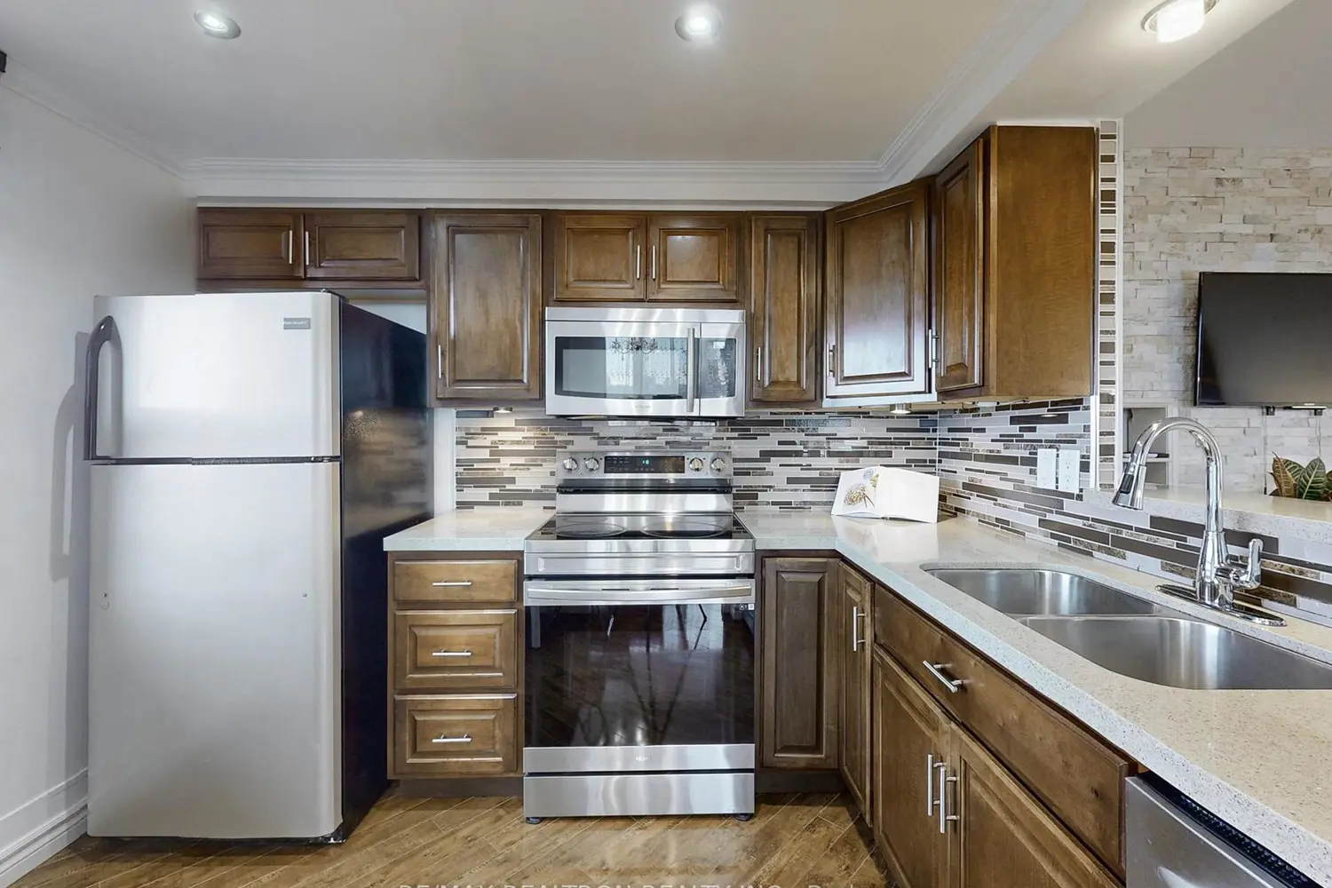 Additional image 8 of 135 Antibes Drive 1706
