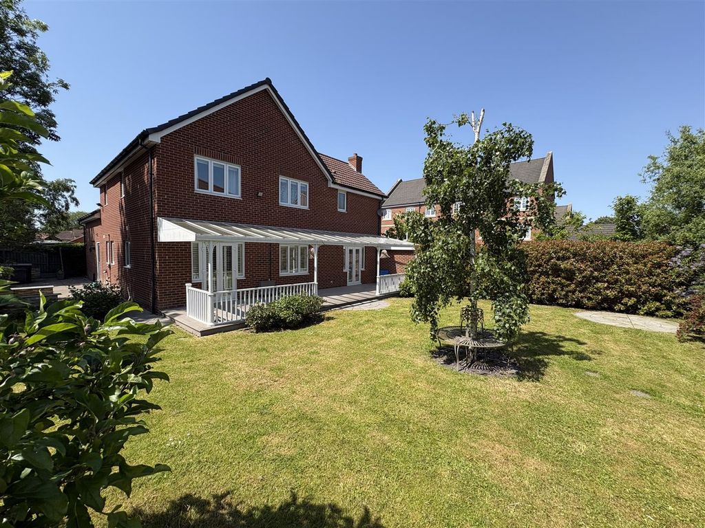 Additional image 19 of 5 bed detached house to rentGlaisdale Court, Darlington DL3