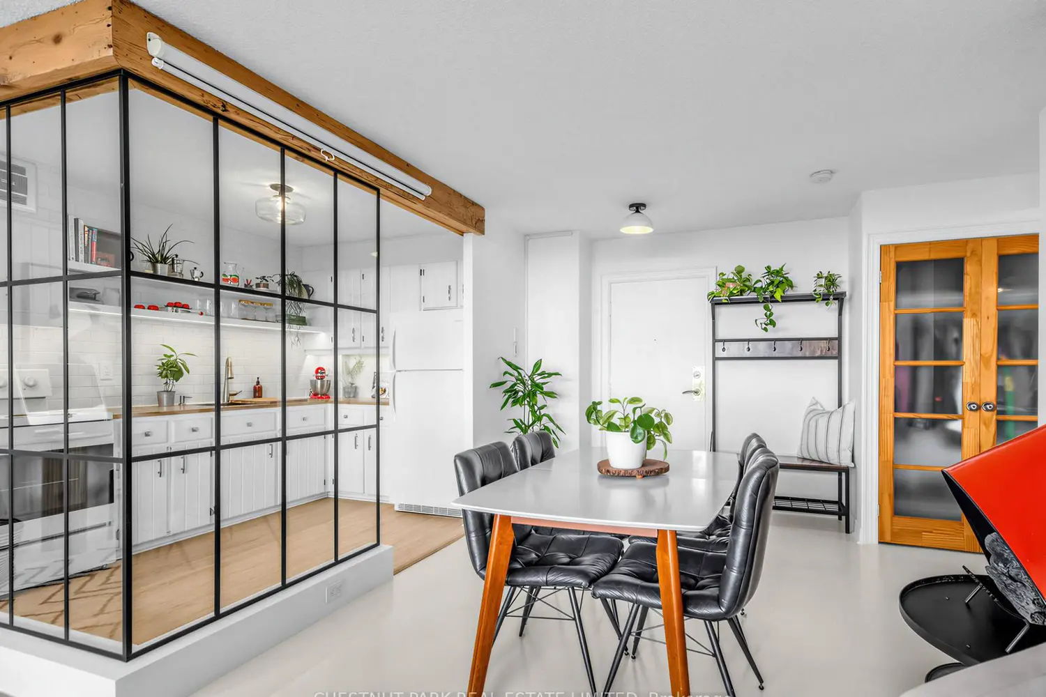Additional image 5 of 541 Blackthorn Avenue 1210