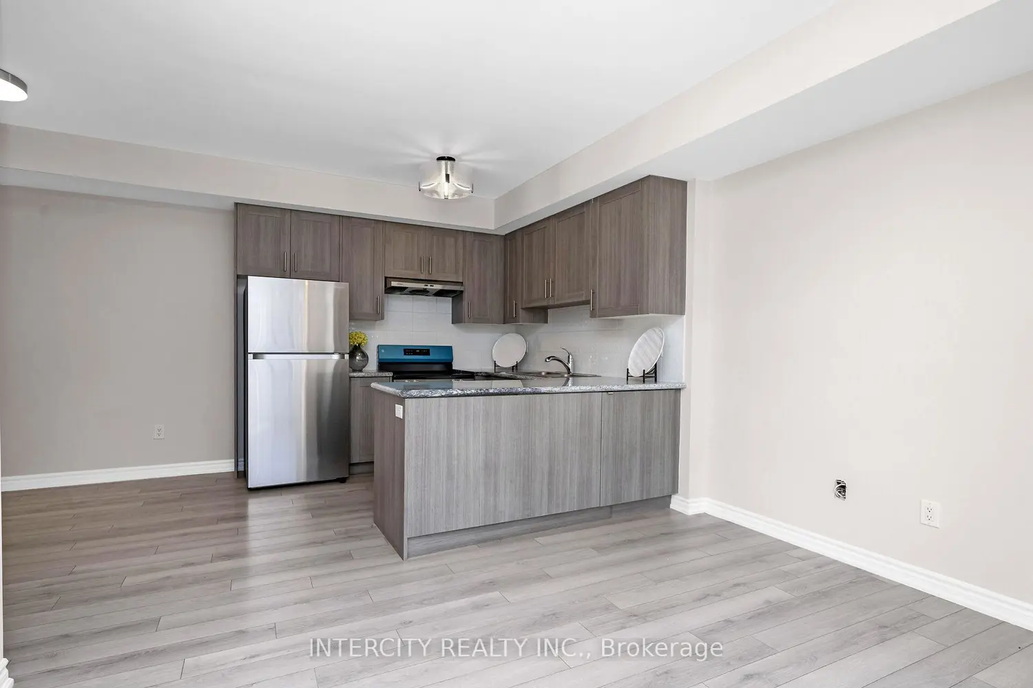 Additional image 4 of 60 Halliford Place # 701