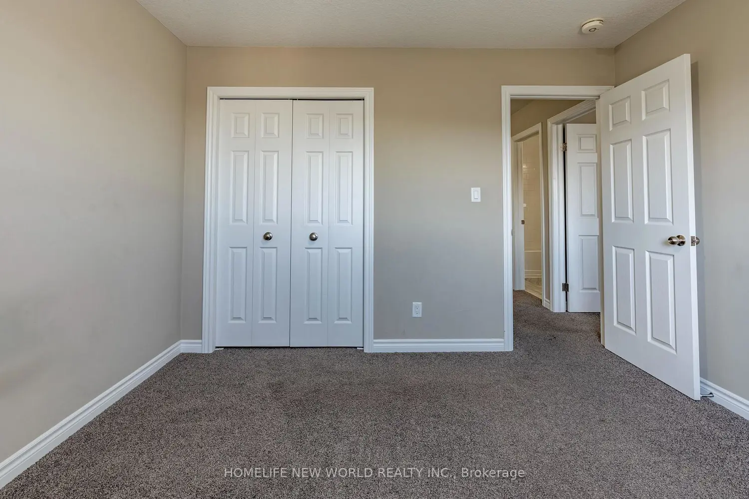 Additional image 17 of 452 Avens Street