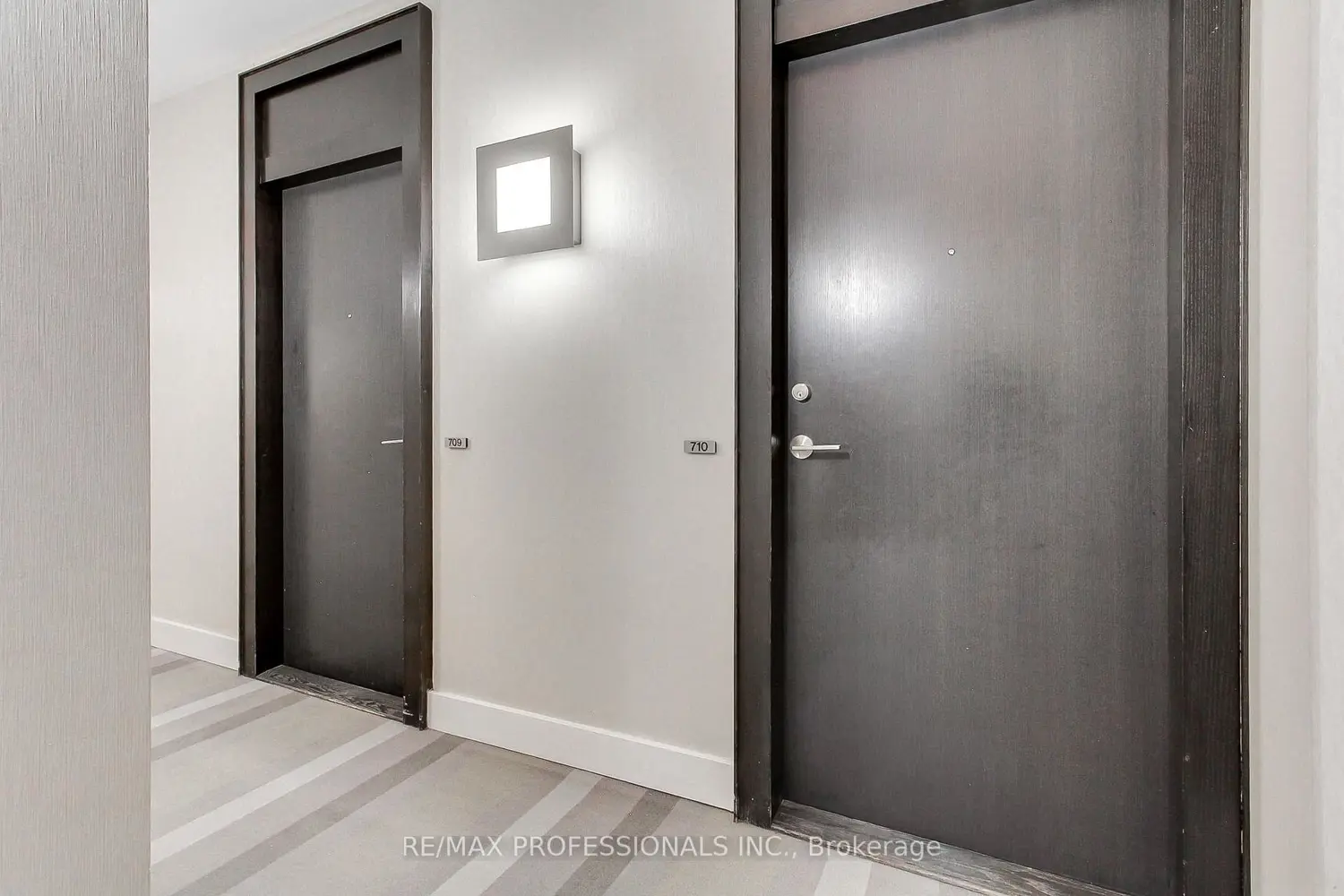 Additional image 4 of 33 Charles Street 710