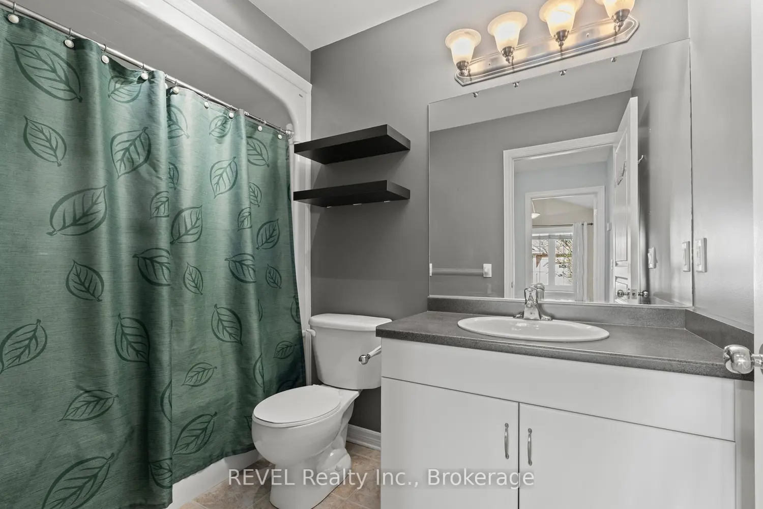 Additional image 8 of 605 Welland Avenue 3