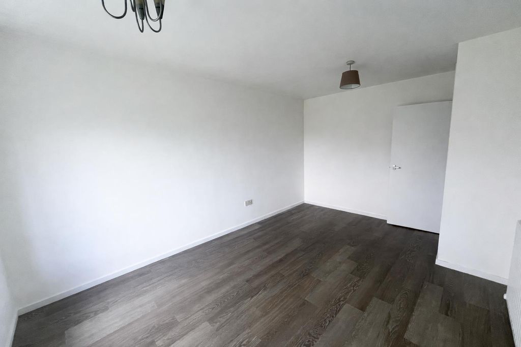 Additional image 2 of 1 bed flat to rentReeman Court, Lacey Green, Wilmslow SK9