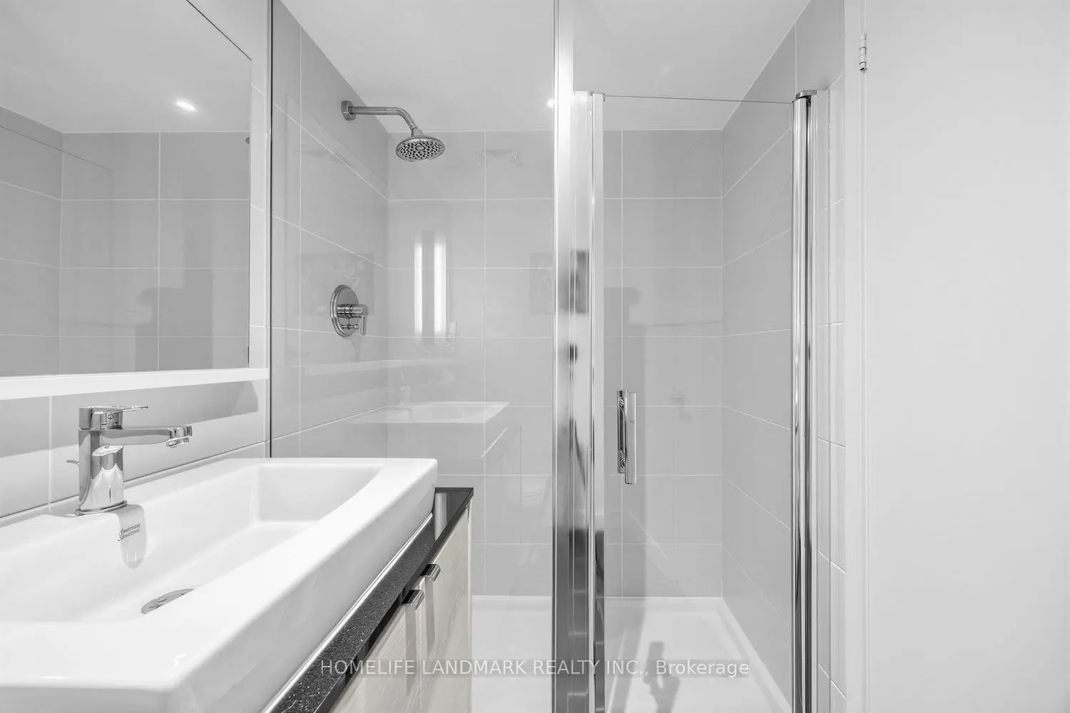 Additional image 13 of 72 Esther Shiner Boulevard 606