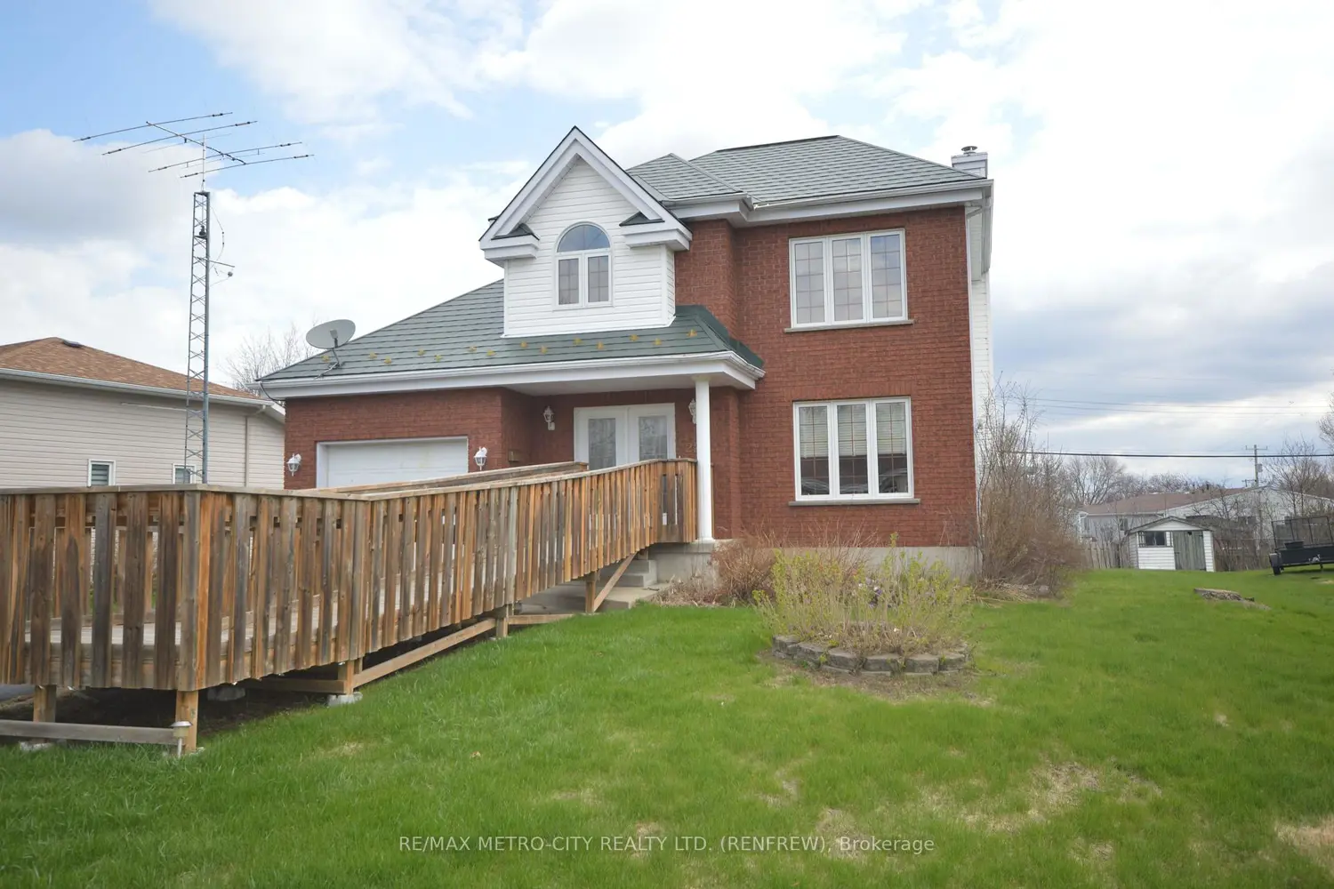 Additional image 15 of 225 Vanier Crescent