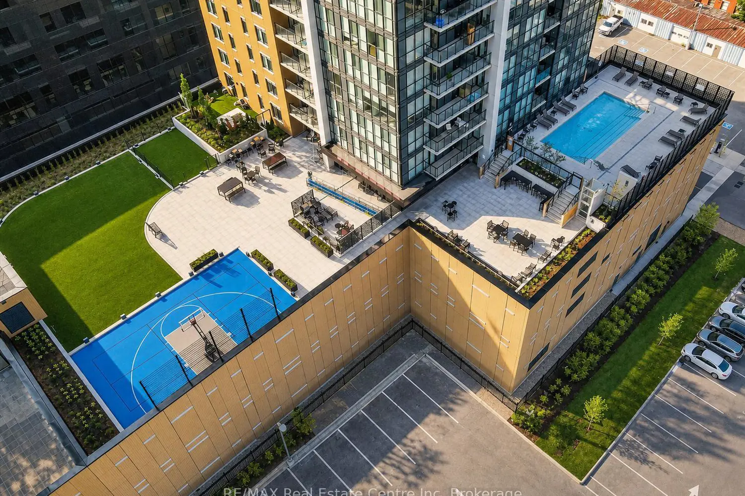 108 Garment Street 1209