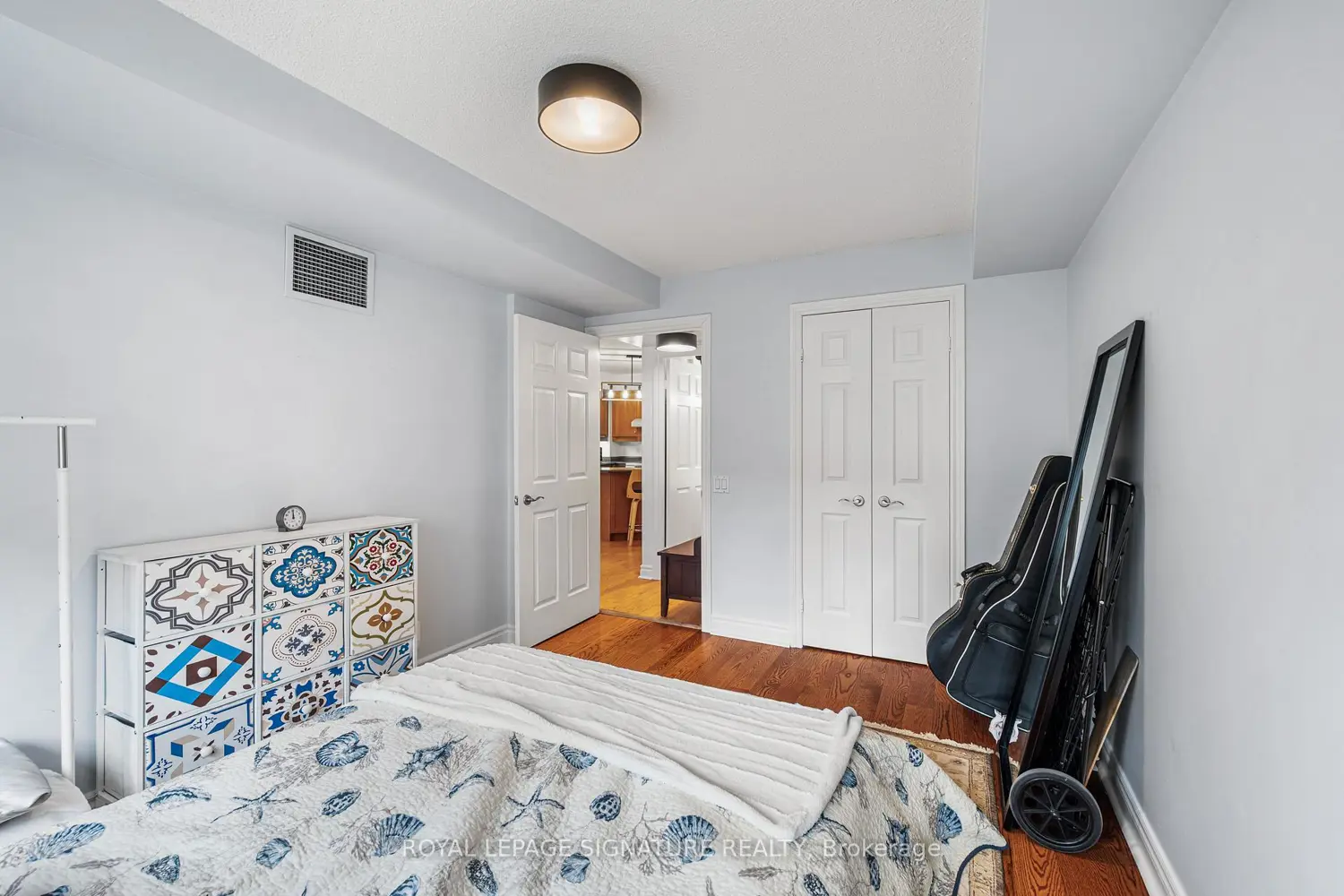 Additional image 11 of 123 Eglinton Avenue 813