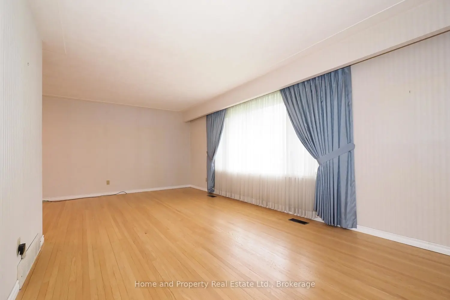 Additional image 3 of 76 Cloverdale Crescent
