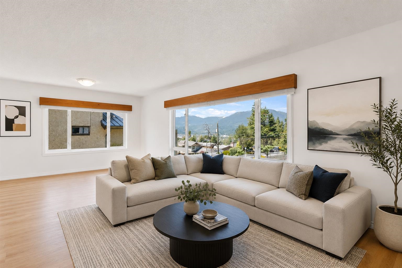 Additional image 4 of 4860 Eton Street, Burnaby, BC, V5C 1K9