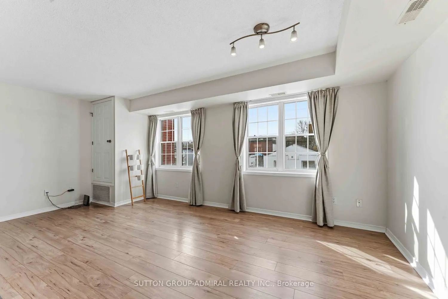 Additional image 16 of 130 Rochester Street 9