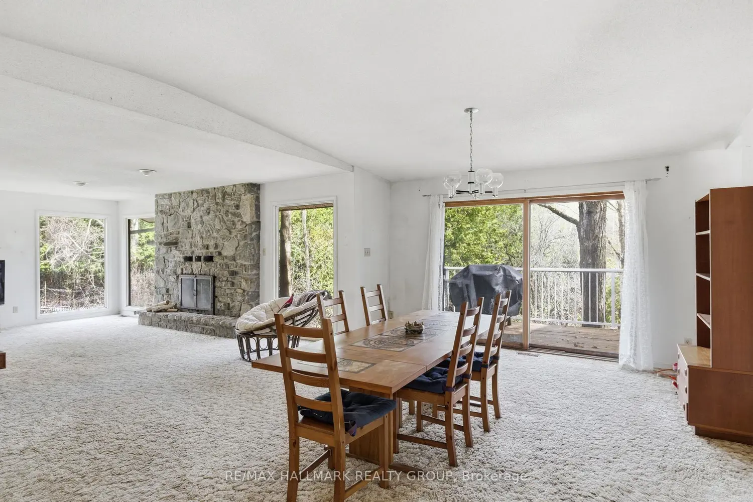 111 Elmgrove Road photo 4
