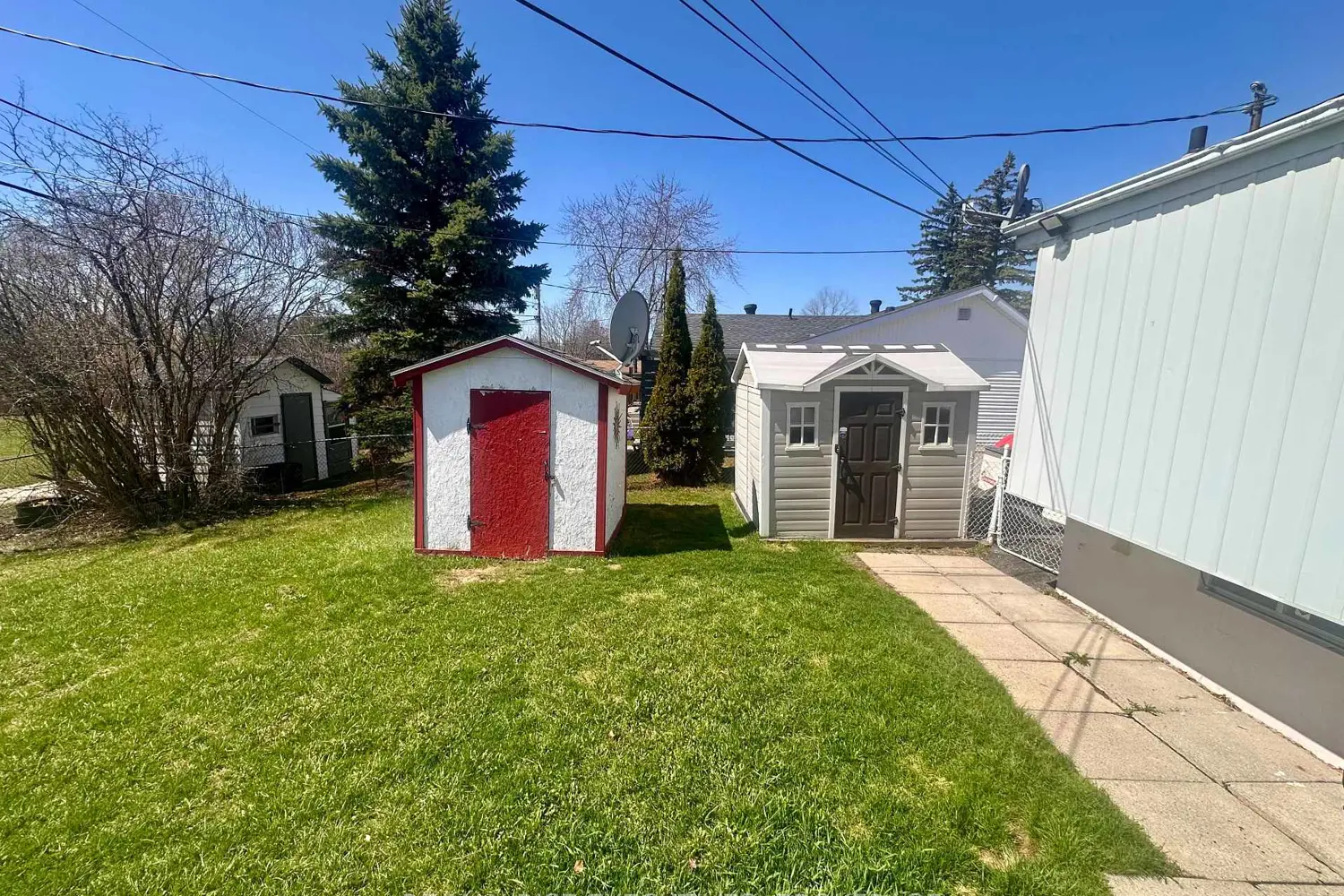 Additional image 17 of 214 Amherst Drive