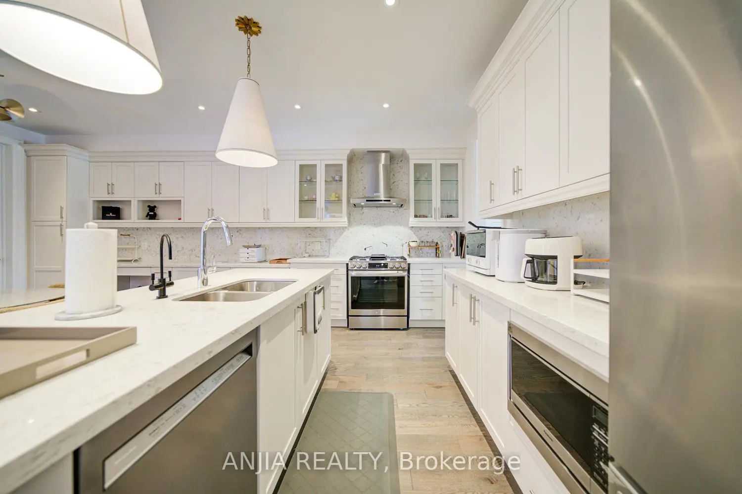 Additional image 11 of 5158 16Th Avenue