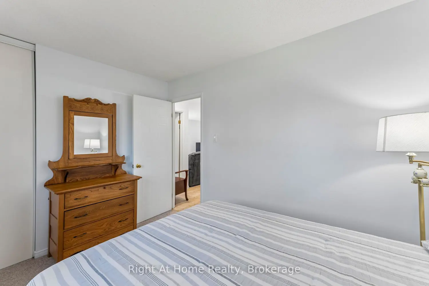 Additional image 14 of 565 Greenfield Avenue 310