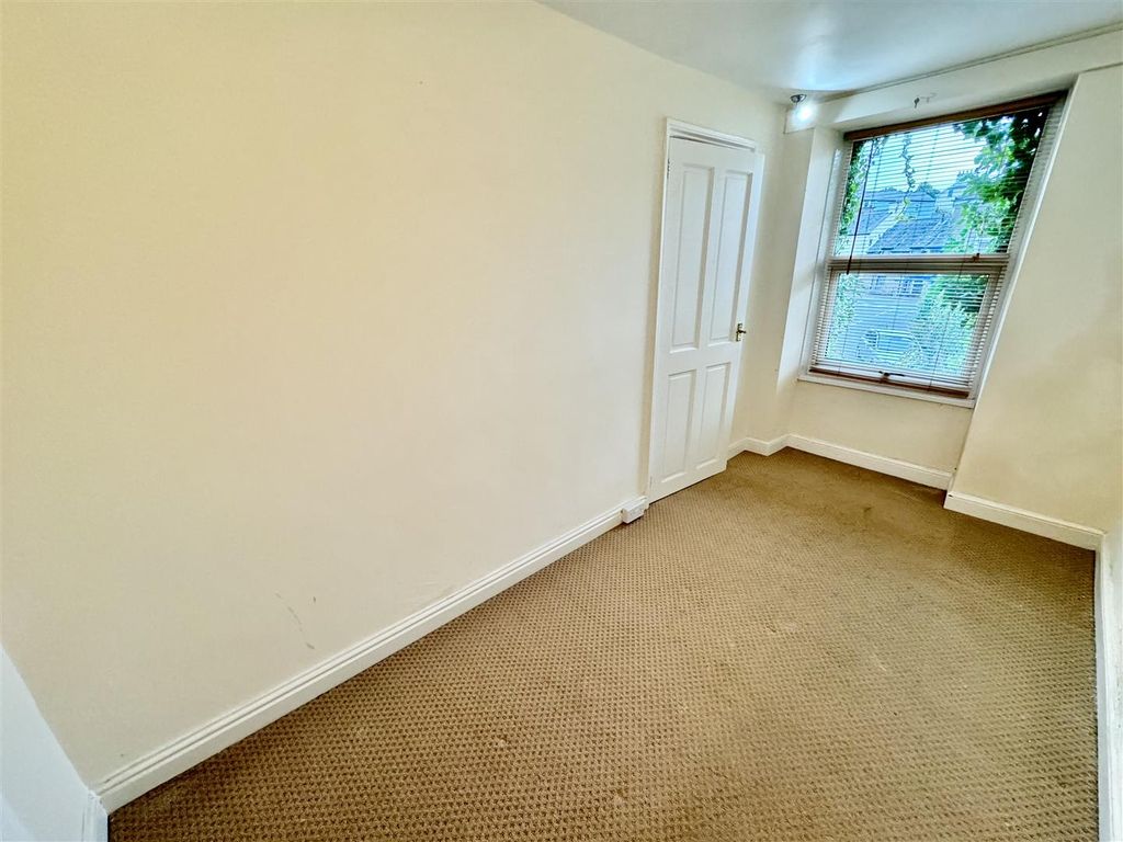 Additional image 6 of 3 bed semi-detached house to rentNorth Street, Pwllheli LL53