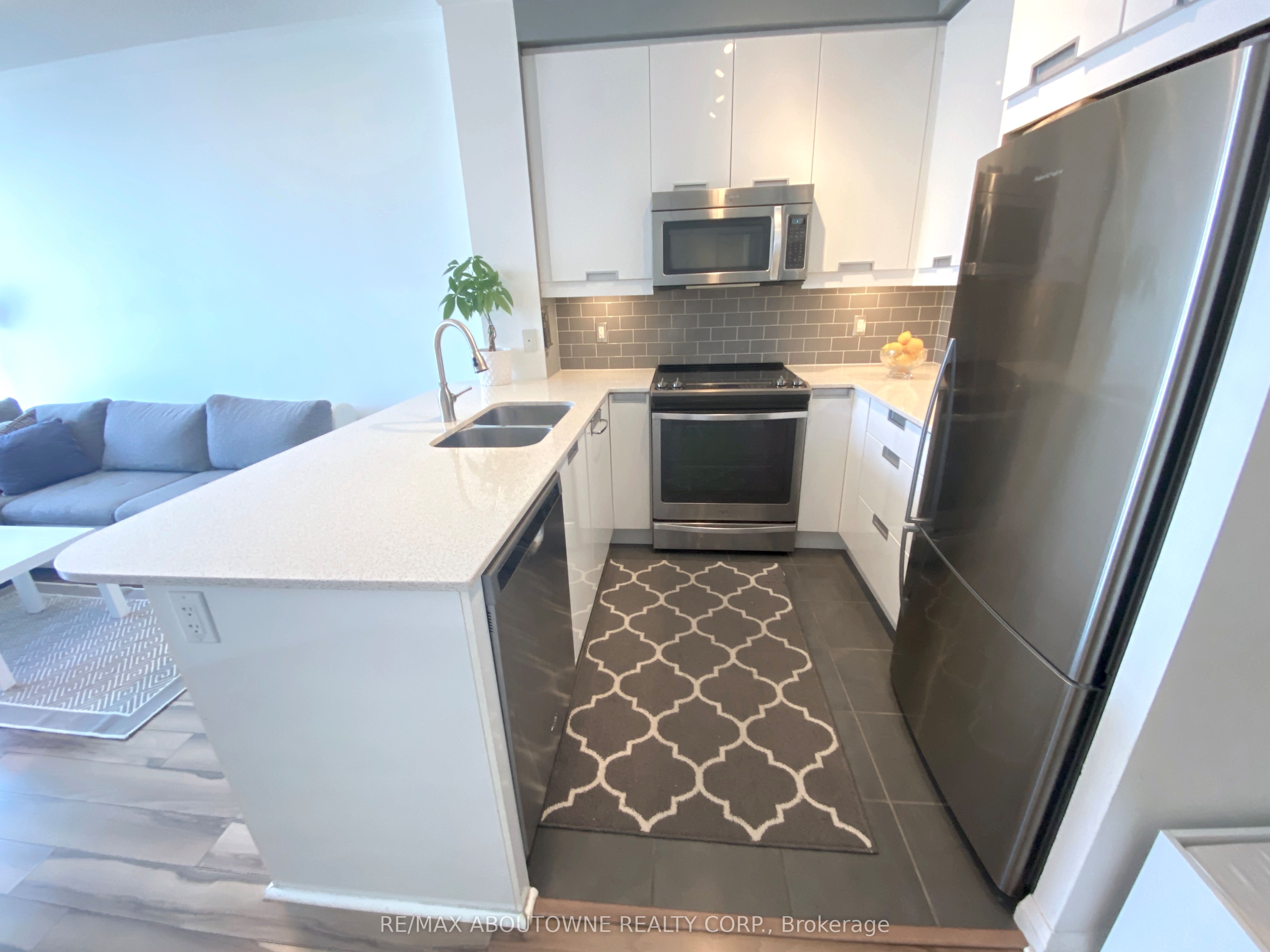Additional image 3 of 1503-75 Eglinton Avenue W, Mississauga, ON, L5R 0E5