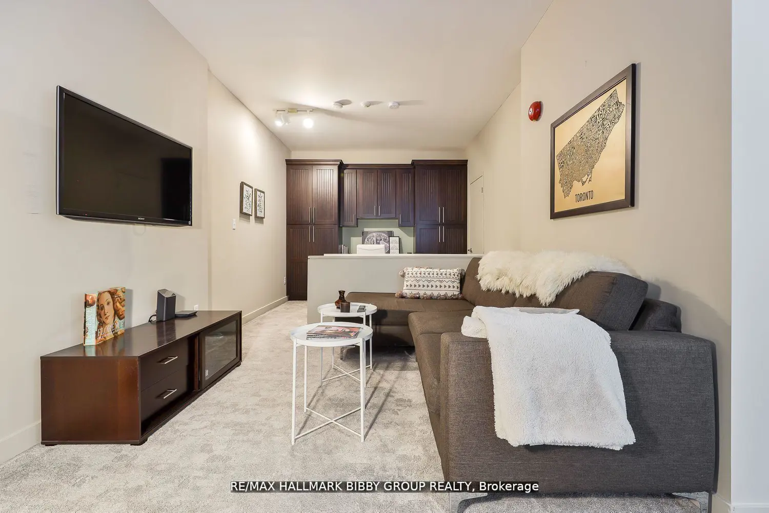 Additional image 14 of 500 Richmond Street 315