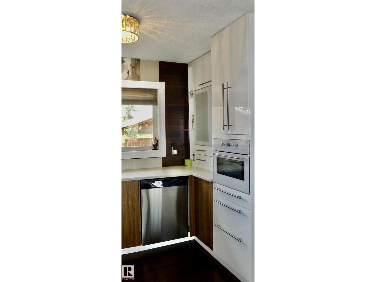 Additional image 5 of 9616 169 Street NW, Edmonton, AB, T5P3X2