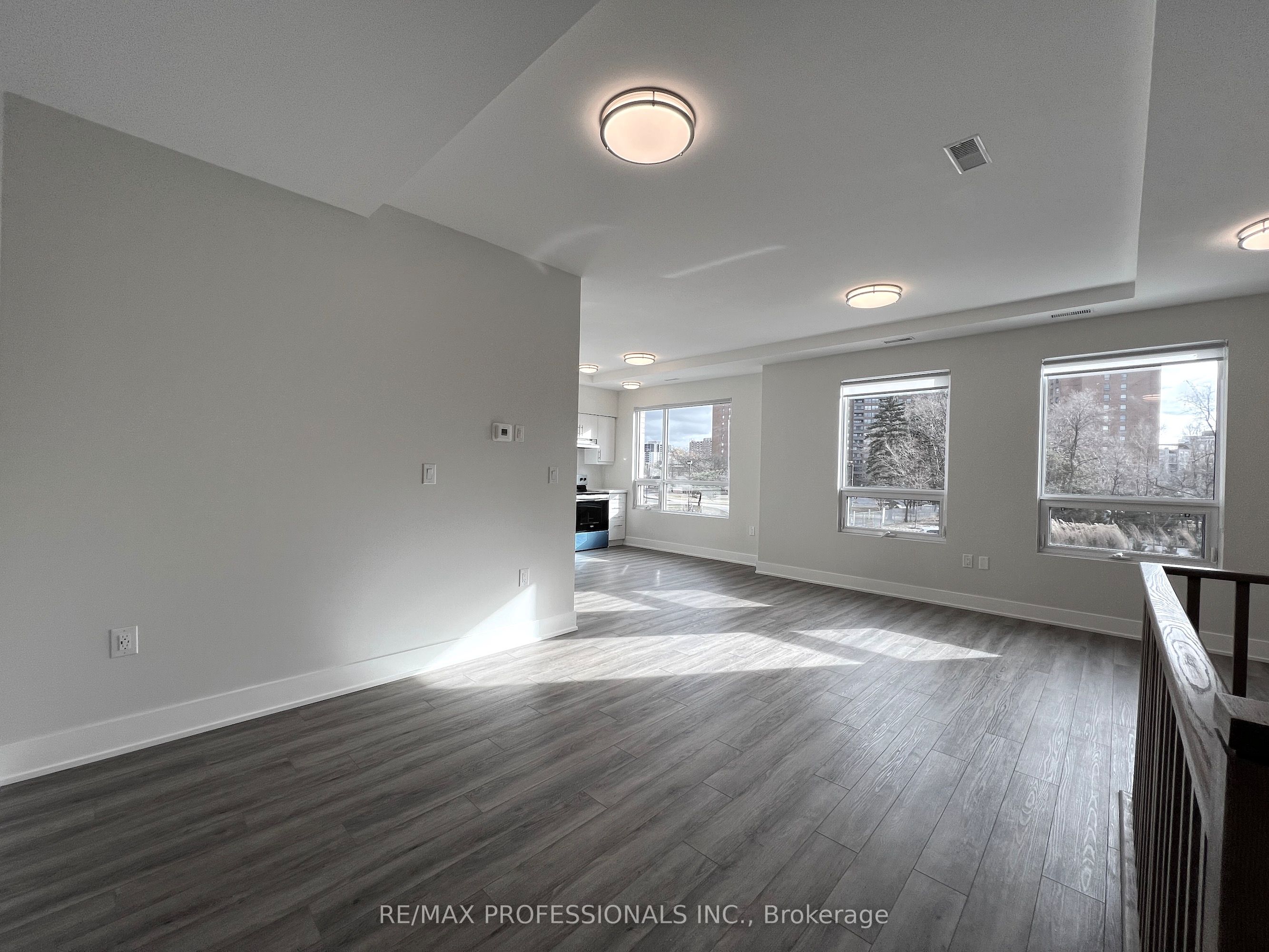 Additional image 4 of 123-62 Dixfield Drive, Toronto, ON, M9C 3W1