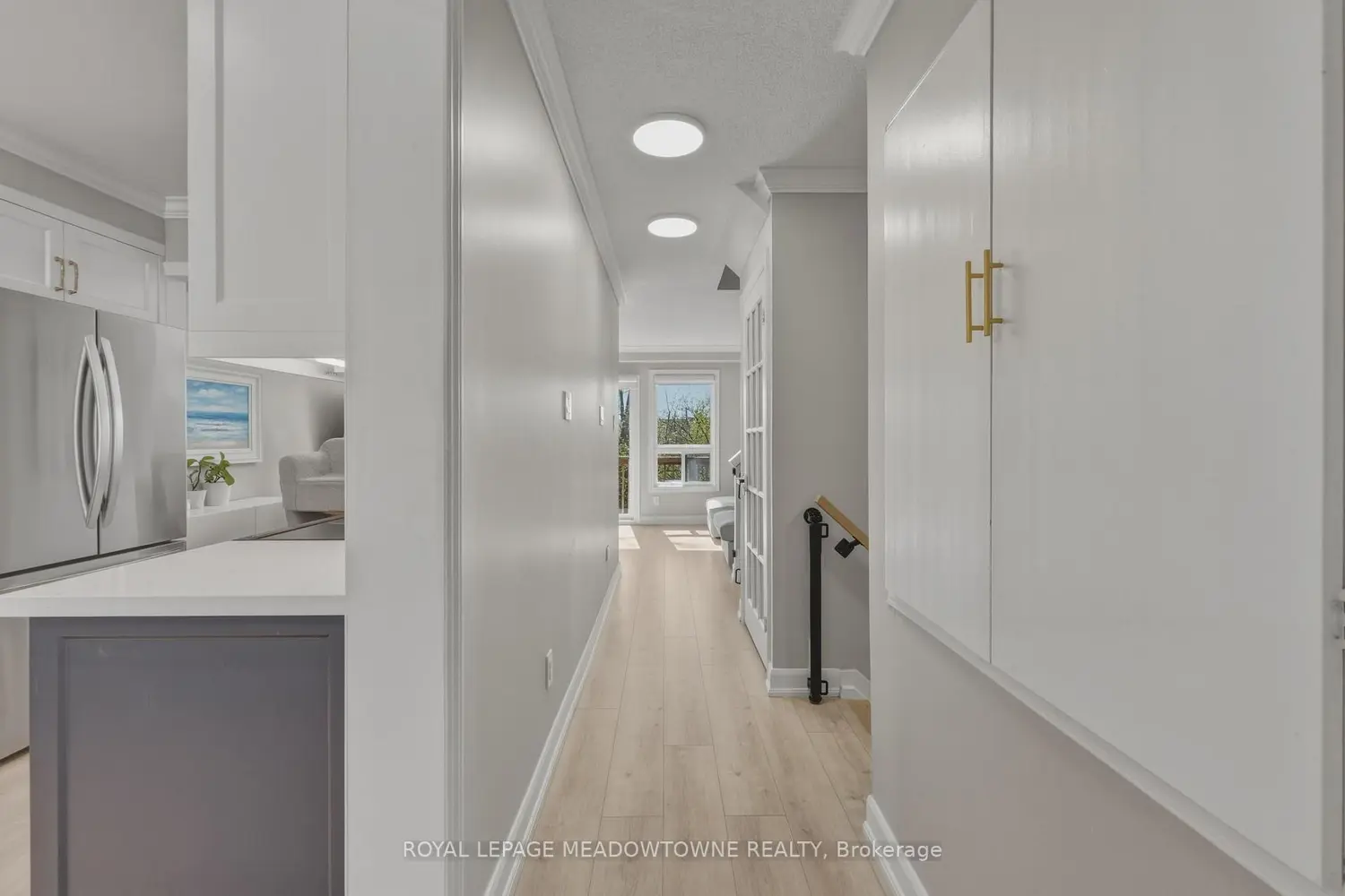 Additional image 12 of 2272 Mowat Avenue 37