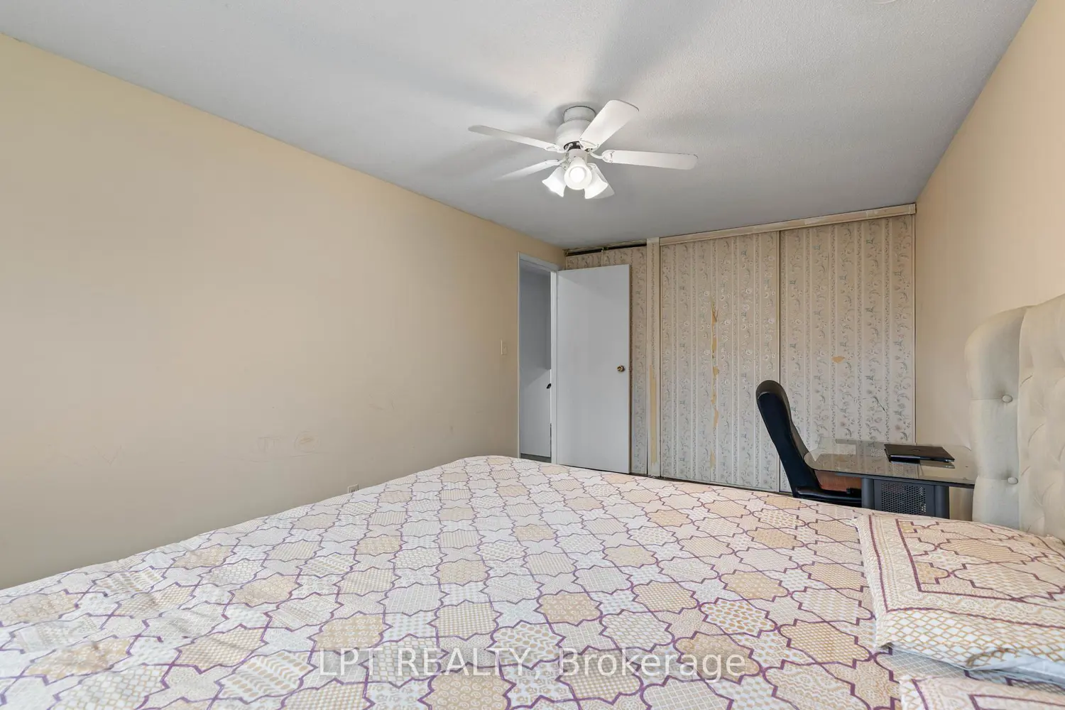 Additional image 10 of 55H Chaucer Crescent