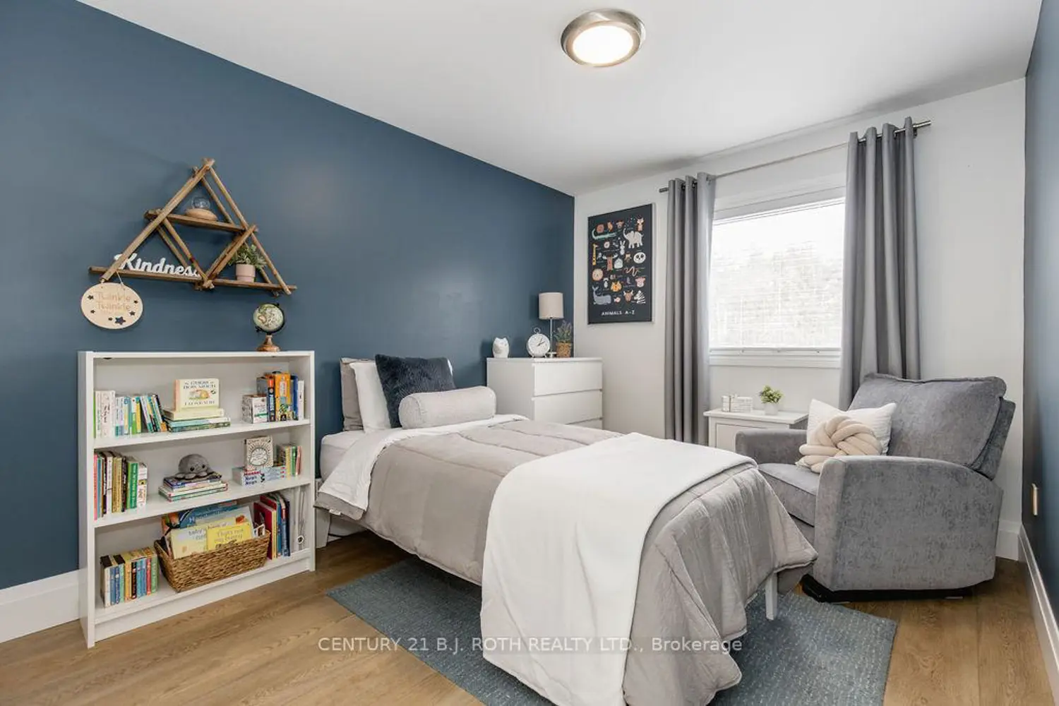 15 Sugarbush Road photo 3