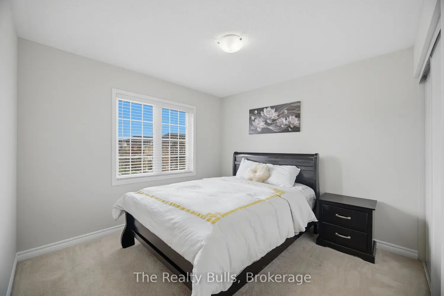 Additional image 16 of 37 Lothbury Drive