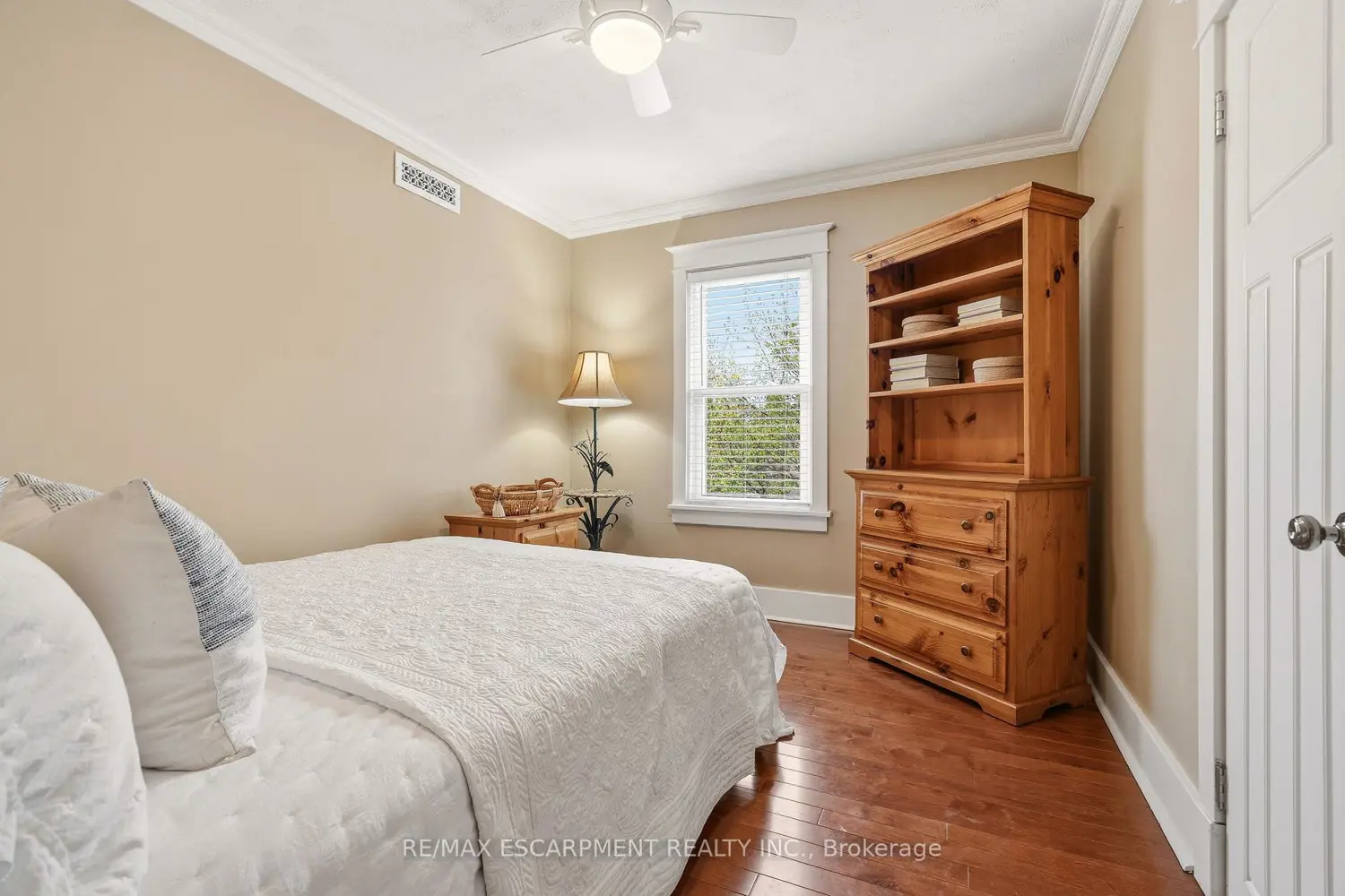 Additional image 14 of 2116 Caroline Street