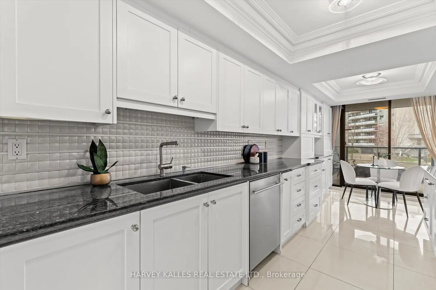 Additional image 14 of 3900 Yonge Street 201