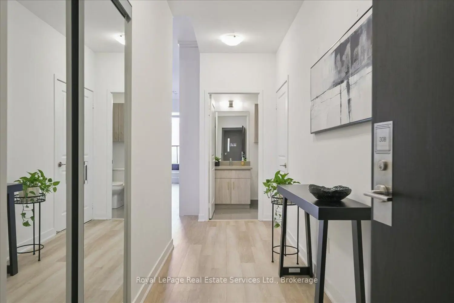 Additional image 3 of 2007 James Street 308