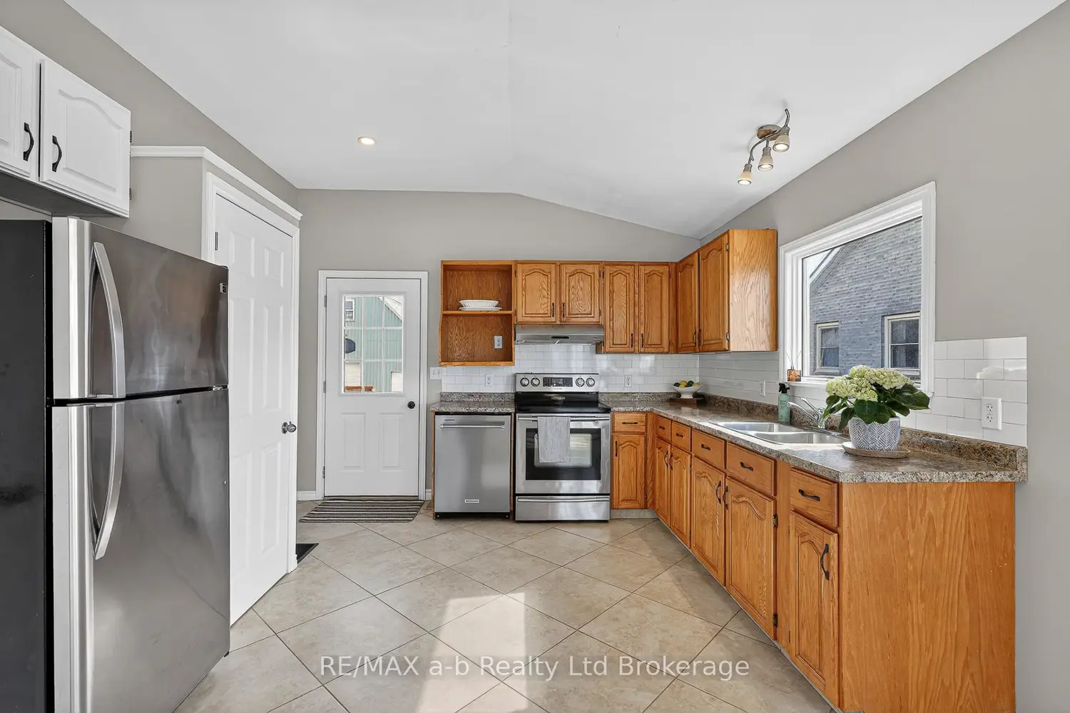 Additional image 10 of 191 Whiting Street