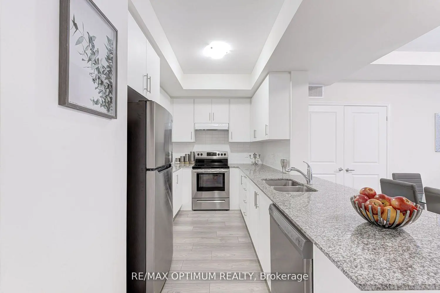 Additional image 11 of 45 Knotsberry Circle 46