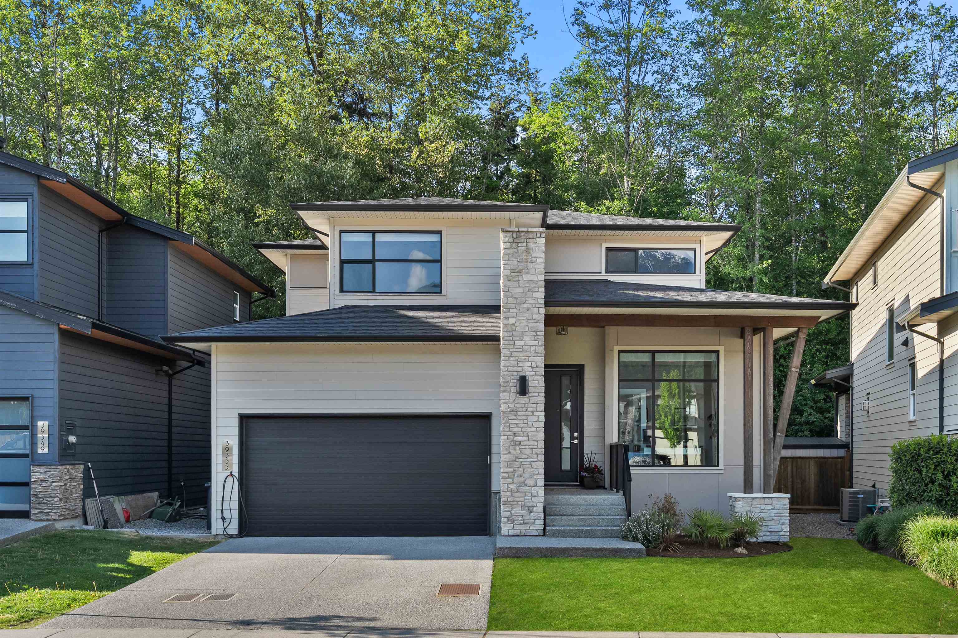 39355 Falcon Crescent, Squamish, BC, V8B 0Y9
