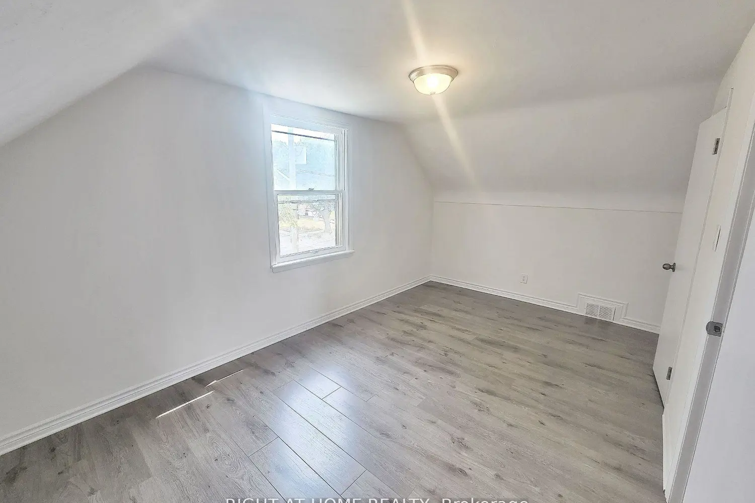 Additional image 2 of 87 Radford Street