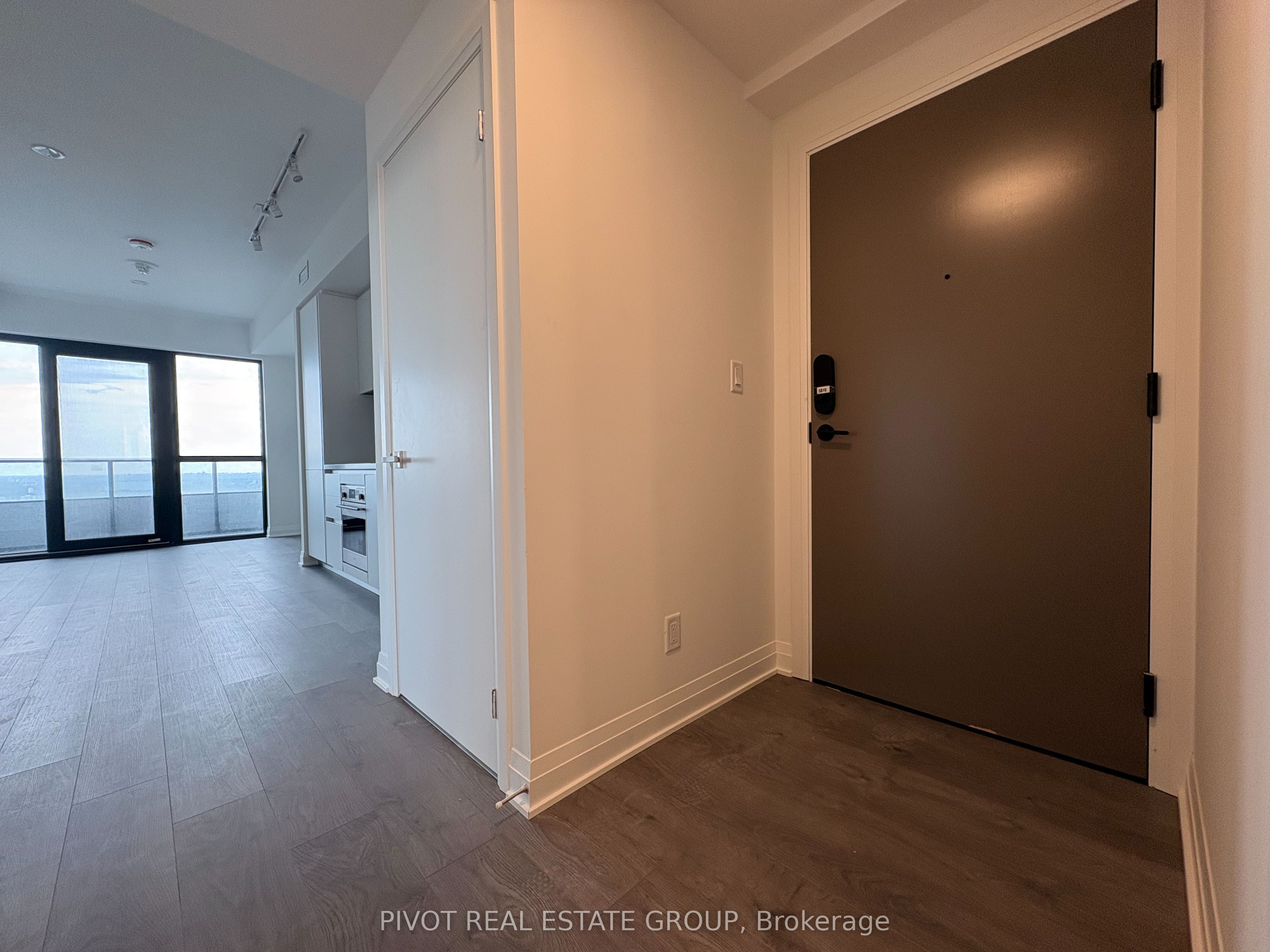Additional image 3 of 5810-4015 The Exchange N/a, Mississauga, ON, L5B 0N9