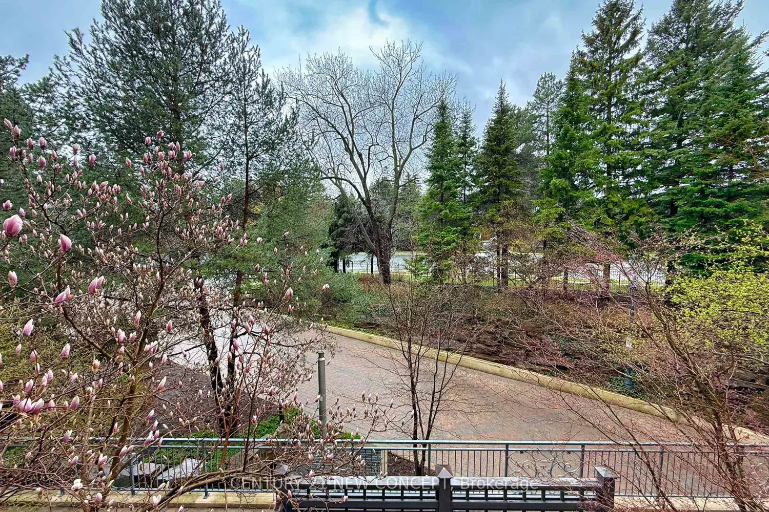 Additional image 16 of 7071 Bayview Avenue 204