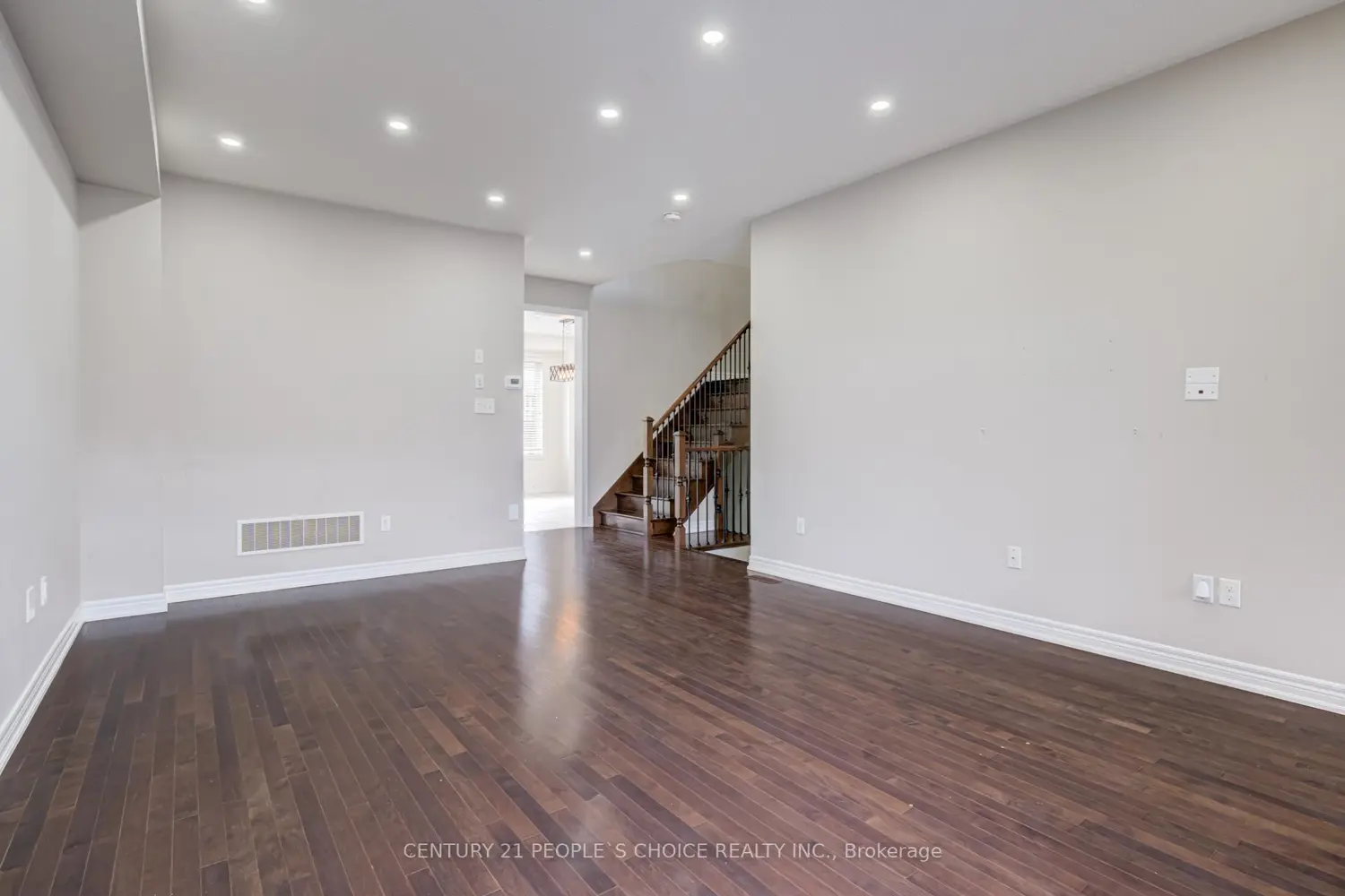 Additional image 9 of 32 Yellow Sorrel Road