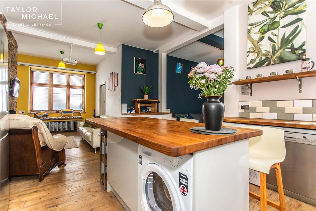 Additional image 4 of 4 bed flat to rentSt. Georges Road, Brighton BN2