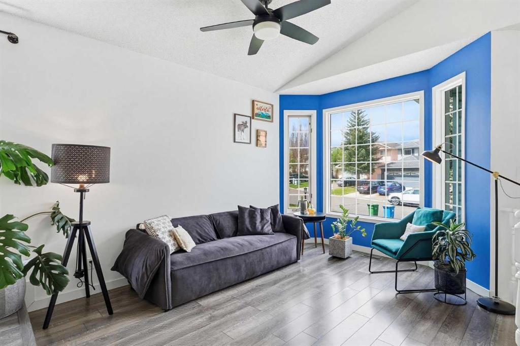 Additional image 3 of 10 Shawbrooke Rise SW, Calgary, AB, T2Y 3A3