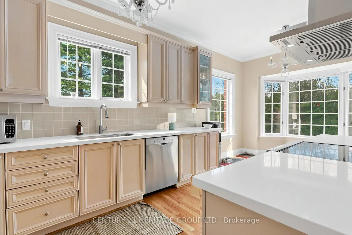 Additional image 5 of 21455 Warden Avenue