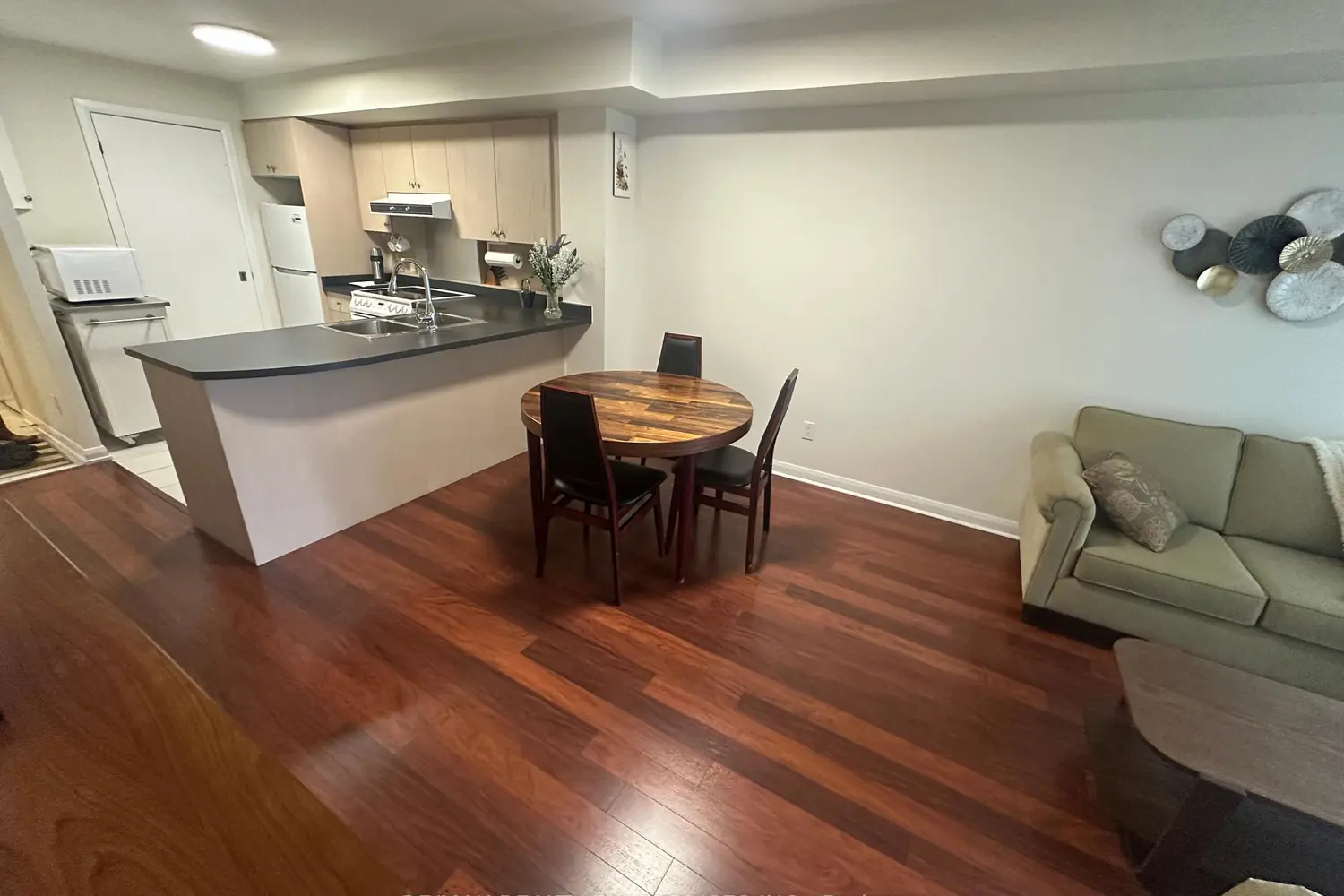Additional image 6 of 18 Beverley Street 412