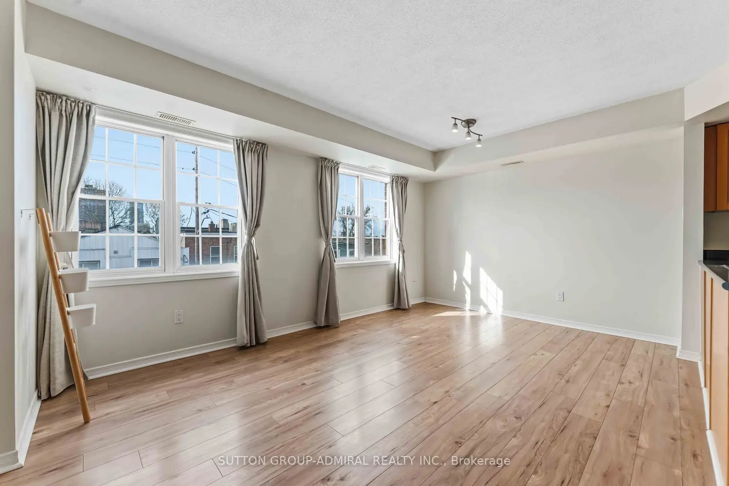 Additional image 8 of 130 Rochester Street 9